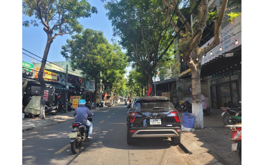 Bán đất đường Châu Thị Vĩnh Tế Đà Nẵng. Khu kinh doanh sầm uất, gần biển Mỹ Khê, giá tốt đầu tư